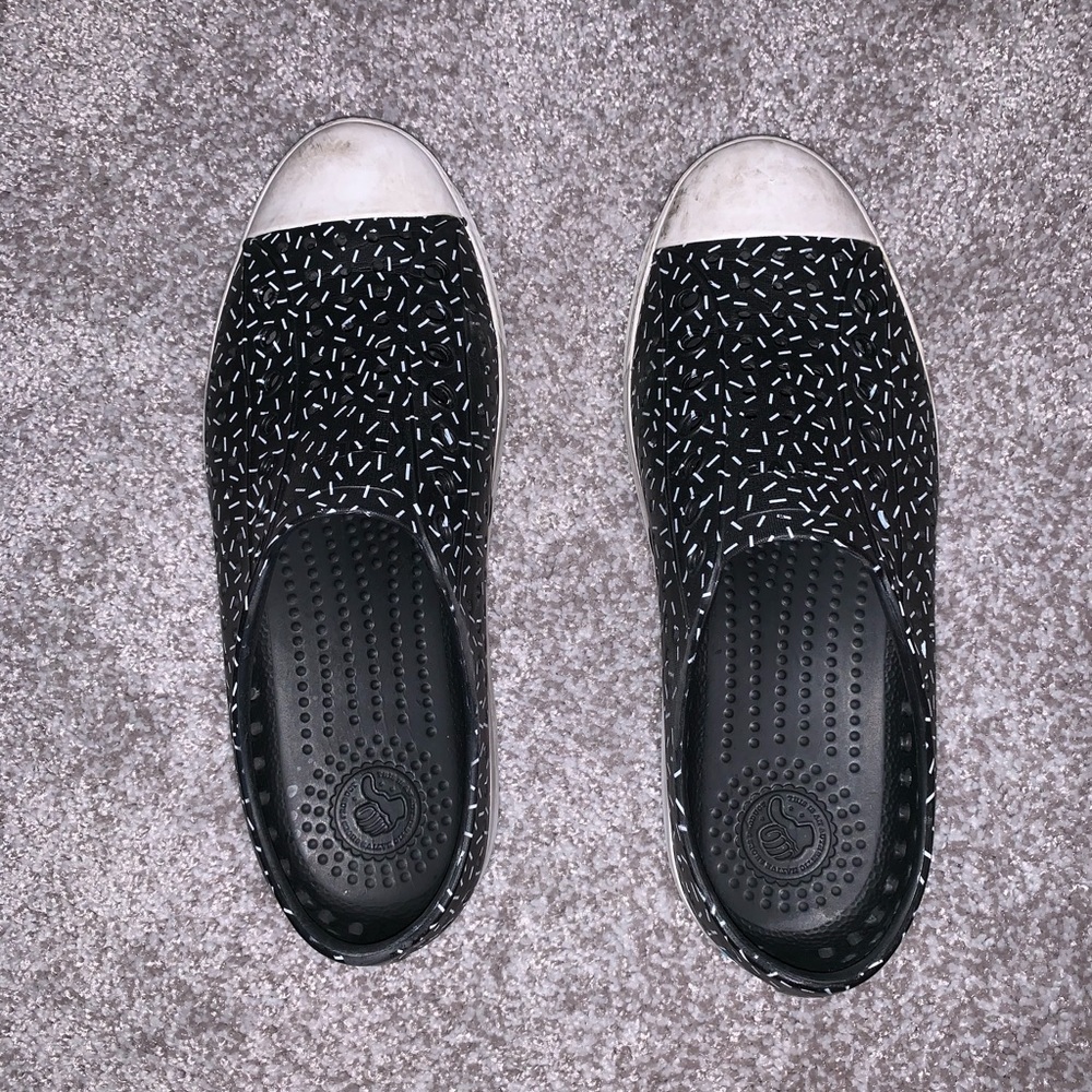 Jefferson black with white “sprinkles” print!!